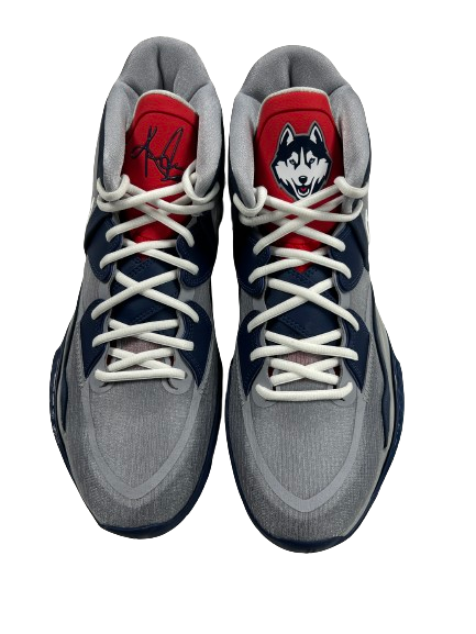 Kyrie uconn hotsell