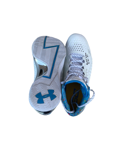 Mac McClung Texas Tech Basketball SIGNED Game Worn Steph Curry Under Armour Shoes (3/11/21 - BIG 12 TOURNAMENT)