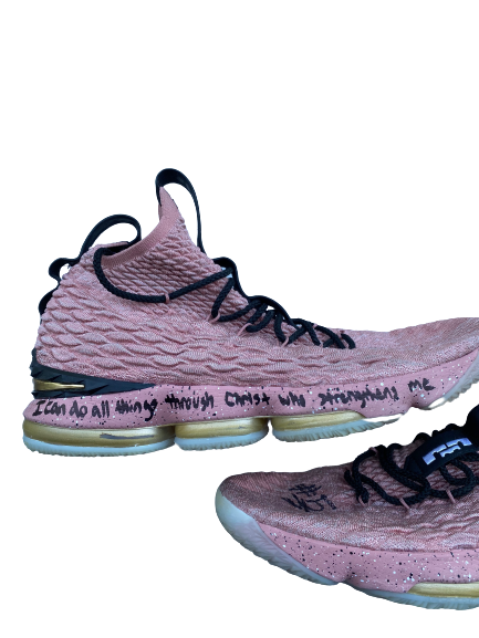 Marques Townes Loyola Chicago Basketball Signed 2018 March Madness Tournament Game-Worn Shoes (Size 14)