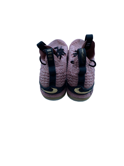 Marques Townes Loyola Chicago Basketball Signed 2018 March Madness Tournament Game-Worn Shoes (Size 14)