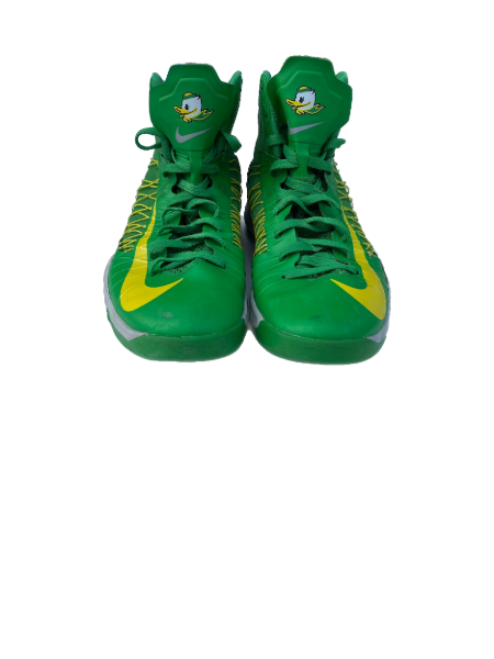 E.J. Singler Signed Oregon Nike Hyperdunk Player-Exclusive Sneakers (Size 12)