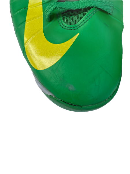 E.J. Singler Signed Oregon Nike Hyperdunk Player-Exclusive Sneakers (Size 12)