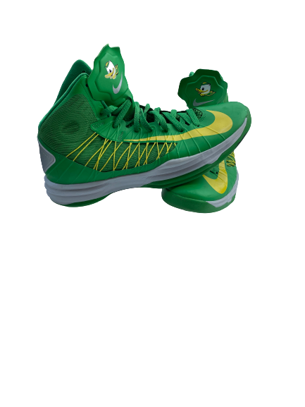 E.J. Singler Oregon Nike Hyperdunk Player-Exclusive Sneaker (Size 12)