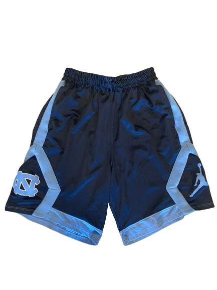 Justin Pierce North Carolina Basketball Team Issued Workout Shorts (Size L)