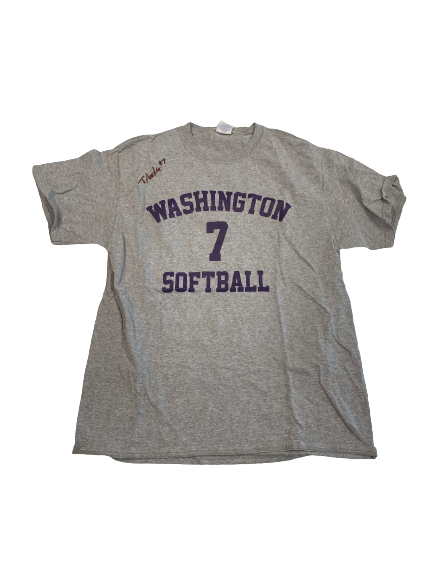 Taryn Atlee Washington Softball SIGNED T-Shirt (Size M)