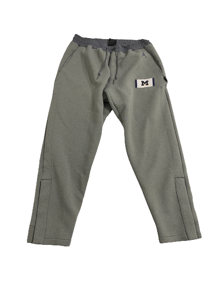 Gregg Glenn III Michigan Basketball Player-Exclusive Travel Sweatpants With Magnetic Bottom (Size XL)