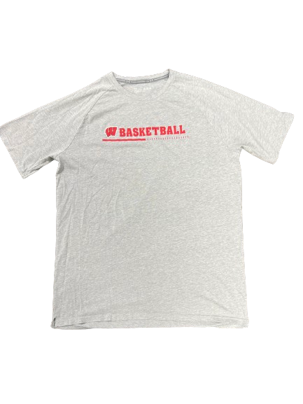 Tyler Wahl Wisconsin Basketball Team Issued T-Shirt (Size XLT)