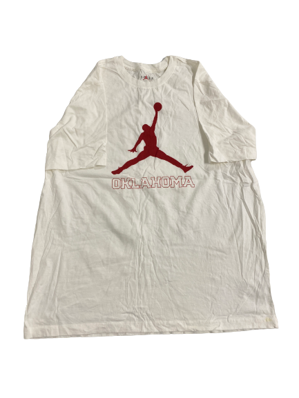 Brady Manek Oklahoma Basketball Team-Issued Workout Shirt (Size XXLT)