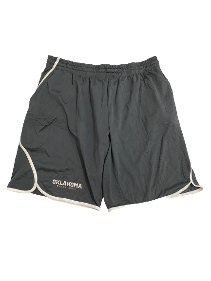 Brady Manek Oklahoma Basketball Team-Issued Shorts (Size XXLT)