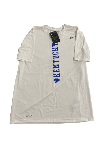 Maddie Berezowitz Kentucky Volleyball Player-Exclusive T-Shirt (Size L)