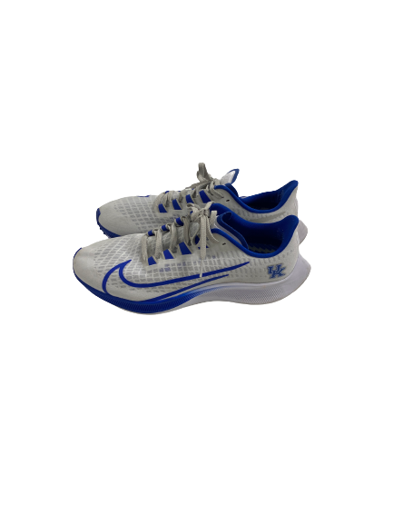 Maddie Berezowitz Kentucky Volleyball Team-Issued Shoes (Size 7.5)