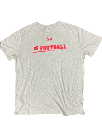 Braelon Allen Wisconsin Football Team Issued Workout Shirt (Size XL)