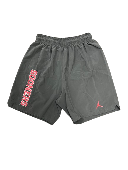 Patrick Cromer Oklahoma Football Team Issued Workout Shorts (Size M)