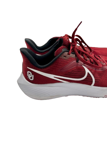 Patrick Cromer Oklahoma Football Team Issued Nike Pegasus 39 Shoes (Size 9.5)
