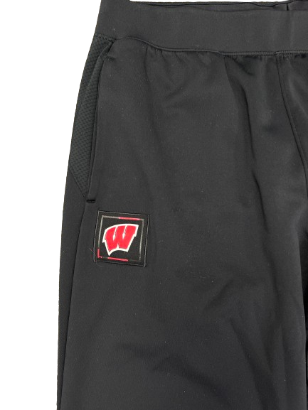 Tyler Wahl Wisconsin Basketball Team Issued Sweatpants (Size XLT)