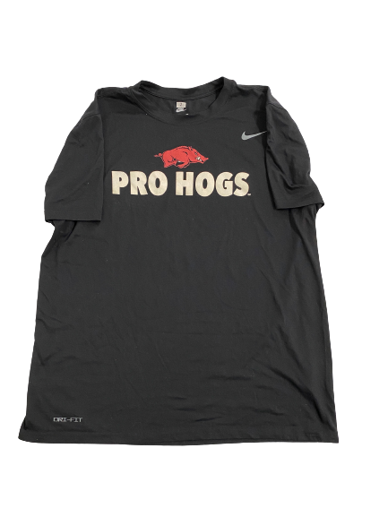 Kamani Johnson Arkansas Basketball Player-Exclusive Pro Hogs T-Shirt (Size XL)