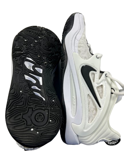 Gabbie Marshall Iowa Basketball Team Issued SIGNED GAME WORN Shoes (Size 9.5)