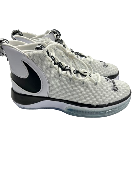 Gabbie Marshall Iowa Basketball Team Issued SIGNED Shoes (Size 9)