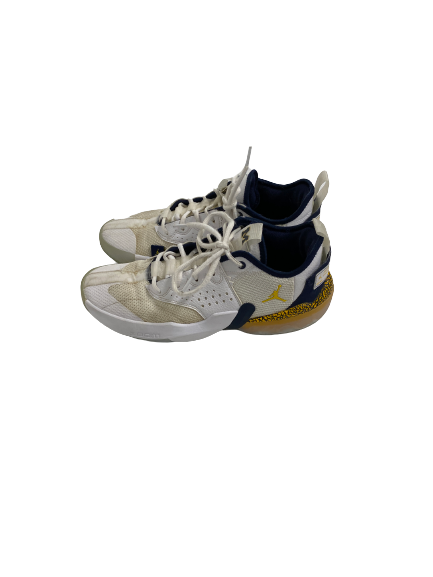 Emily Kiser Michigan Basketball Player-Exclusive Shoes (Size 9.5)