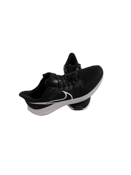 Kamani Johnson Arkansas Basketball Team-Issued Shoes (Size 14)