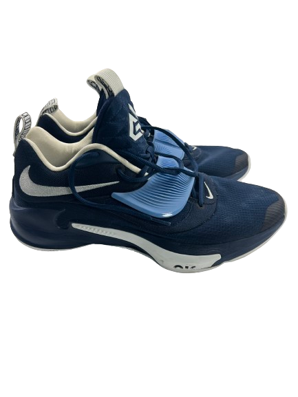 Bryan Antoine Villanova Basketball Player Exclusive "Giannis Zoom Freak 3" Shoes (Size 13)