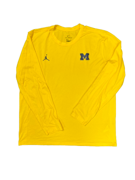 Tray Jackson Michigan Basketball Team Issued Long Sleeve Shirt (Size XL)
