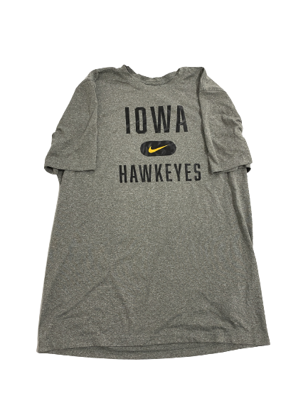 Austin Ash Iowa Basketball Team-Issued T-Shirt (Size LT)