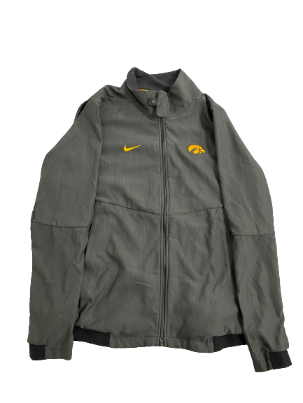 Austin Ash Iowa Basketball Team-Issued Zip-Up Jacket (Size L)