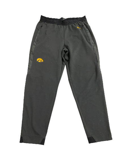 Austin Ash Iowa Basketball Team-Issued Sweatpants (Size L)