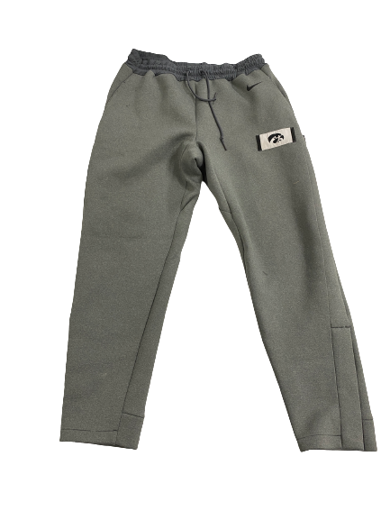 Austin Ash Iowa Basketball Player-Exclusive Sweatpants With Magnetic Bottoms (Size L)