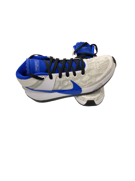 Rhyne Howard Kentucky Basketball Signed Shoes (Size 11.5)
