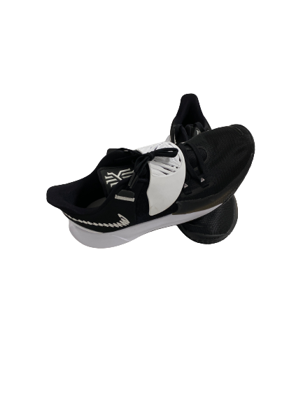 CJ Fredrick Kentucky Basketball Team-Issued Kyrie Irving Shoes (Size 12.5)