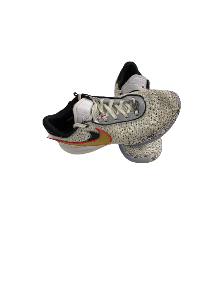 CJ Fredrick Kentucky Basketball Team-Issued Nike Shoes (Size 12.5)