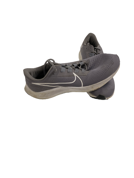CJ Fredrick Kentucky Basketball Team-Issued Nike Running Shoes (Size 12.5)