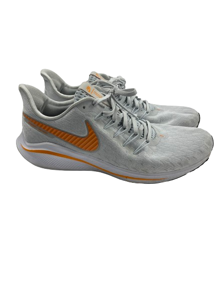 Doneiko Slaughter Tennessee Football Team Issued NIKE ZOOM VOMERO 14 Shoes (Size 10)