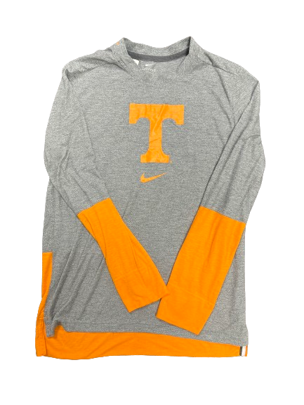 Doneiko Slaughter Tennessee Football Team Issued Long Sleeve Shirt (Size L)