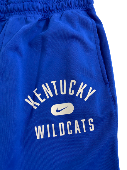 CJ Fredrick Kentucky Basketball Team-Issued Travel Sweatpants (Size L)