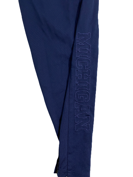 Michigan Football Team Issued Travel Sweatpants (Size M)