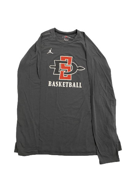 Jordan Schakel San Diego State Basketball Team Issued Long Sleeve Shirt (Size L)