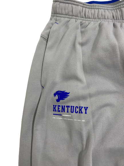 CJ Fredrick Kentucky Basketball Team-Issued Sweatpants (Size L)