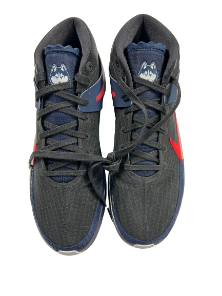 Matt Garry UConn Basketball Player Exclusive "KD13" Shoes (Size 13) - NEW