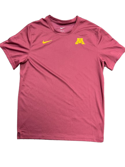 Kylie Murr Minnesota Volleyball Team Issued T-Shirt (Size L)