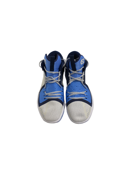 Leaky Black North Carolina Basketball Player-Exclusive Shoes (Size 13) –  The Players Trunk