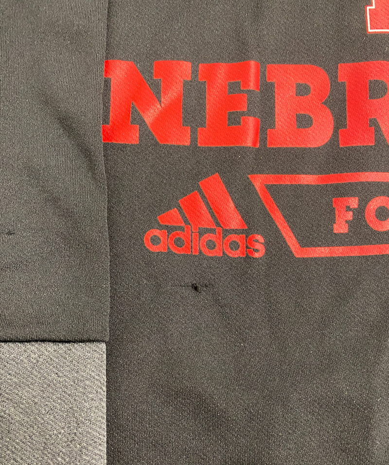 Princewill Umanmielen Nebraska Football Player Exclusive Sweatshirt (Size L)