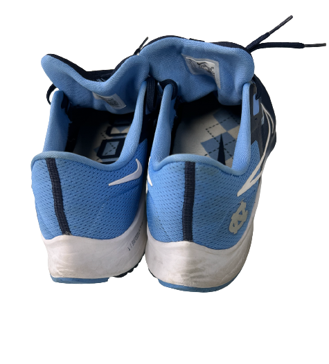 Anthony Harris North Carolina Basketball Team Issued Shoes (Size 14)