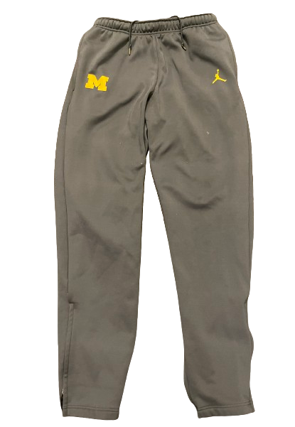 A.J. Henning Michigan Football Player Exclusive Travel Sweatpants (Size M)