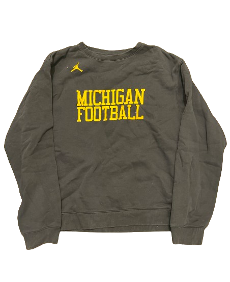 A.J. Henning Michigan Football Player Exclusive Crewneck Sweatshirt (Size L)