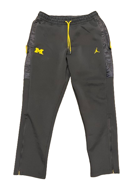 A.J. Henning Michigan Football Player Exclusive Premium Travel Sweatpants (Size L)