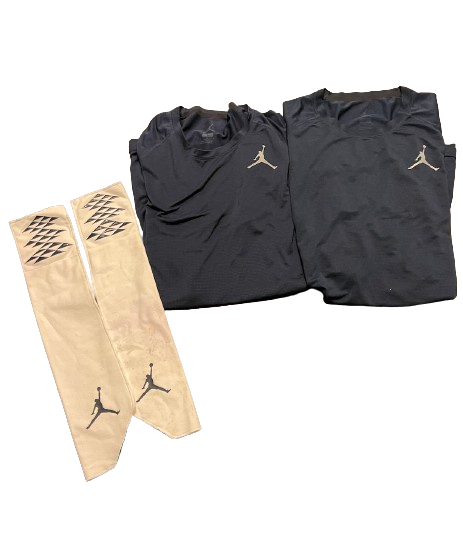 Darrius Clemons Michigan Football Jordan Gear Lot (Sweatpants, T-Shirt, Tank, 2 Game Towels)