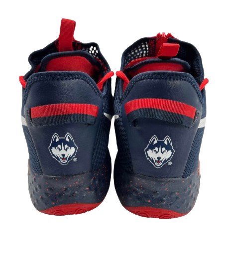 Matt Garry UConn Basketball Player Exclusive "PG4" Shoes (Size 13) - NEW